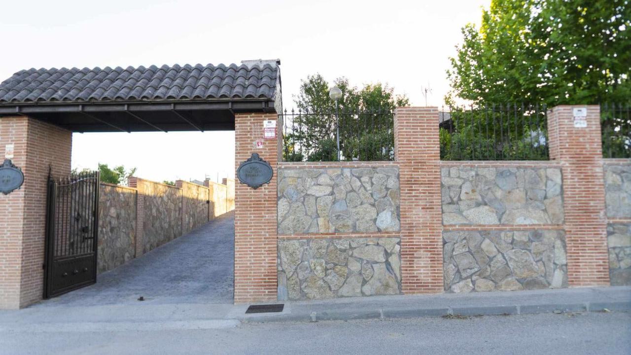 Villa Las Tres Hermanas Albarreal De Tajo By Toledo Ap Eksteriør billede
